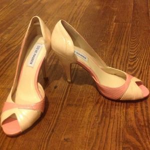 Steve Madden Pink/Cream Mustang Dress Shoes  6.5 M