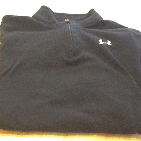 Sweaters - Under armour fleece & banana republic tee