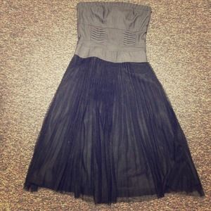 ⬇⬇REDUCED⬇⬇Strapless Cynthia Steffe Dress