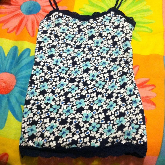 Aeropostale stretch flower cami