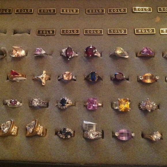 ✨💕Size 6 Rings💕✨ - Picture 3 of 3