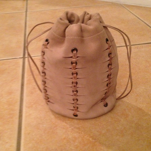 Vintage Gucci bucket bag - Picture 2 of 4