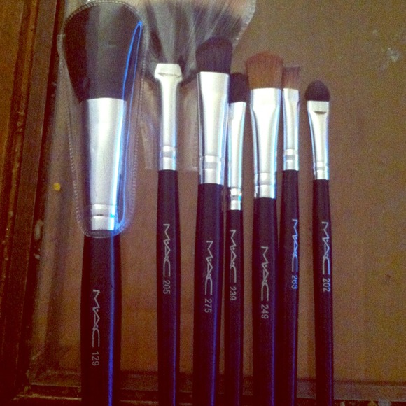 Bundle- MAC brushes
