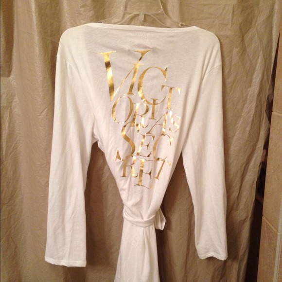 Reserved***Victoria's Secret Robe NWOT