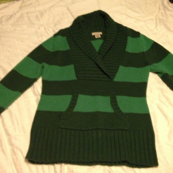 💥REDUCED💥 Green Stripped Sweater