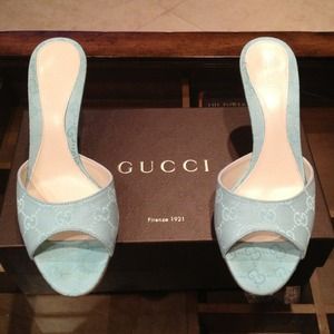 🎉SOLD🎉Gorgeous Gucci sandals! New Size 7.5 Auth