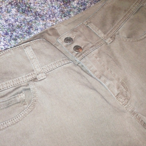 BUNDLED❗VS London Jeans bundle! - Picture 3 of 3