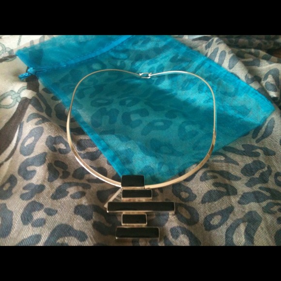 Bronzed Silver Choker/w Black Pendant