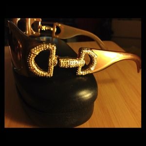 GUCCI SUNGLASSES *WILL NOT FIND ANYWHERE ANYMORE*