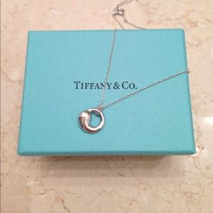 ❌SOLD - Authentic Tiffany Eternal Circle Necklace