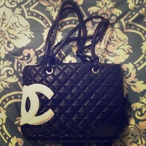 Knock off Chanel purse. No tags,never been used!