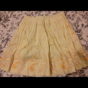 Yellow Banana Republic skirt, 6 petite