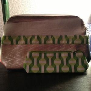⚡⚡Reduced⚡⚡Clinique cosmetic bag