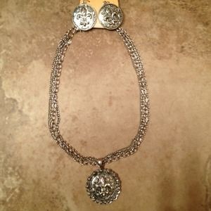 :::: Bundle:::: Fashion necklace