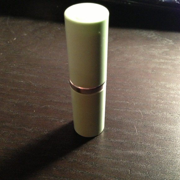 🌺Sold to @elliemay1972🌺Clinique lipstick