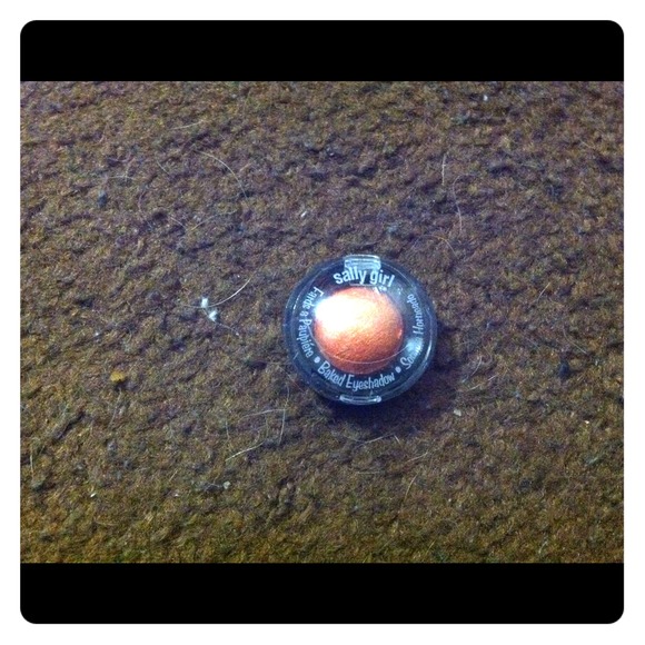 Sally Girl Eye Shadow