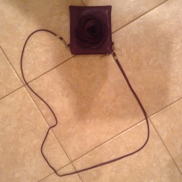 Purple small purse - Picture 2 of 2