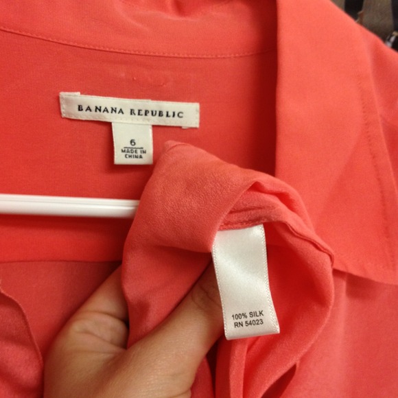 ❤TRADED/SOLD❤ NEW w/o tags 100% silk BR button up - Picture 2 of 3