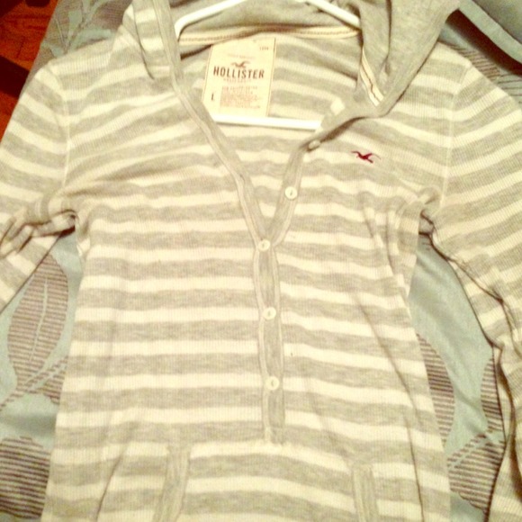 Hollister💚 button up henley