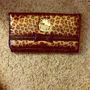 ✨BUNDLE✨Hello Kitty wallet and black heels