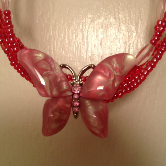 SOLD-Pink beaded butterfly necklace. 17" + 3 1/2". - Picture 2 of 2