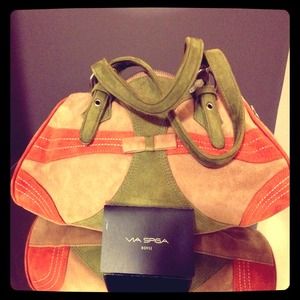 ⬇ Via Spiga small suede purse. Brand new.