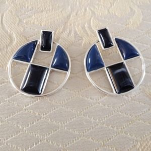 Fun, sassy Liz & Co blue & black earrings