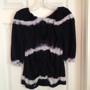 Super cute Nine West tye dye top! Low cut.