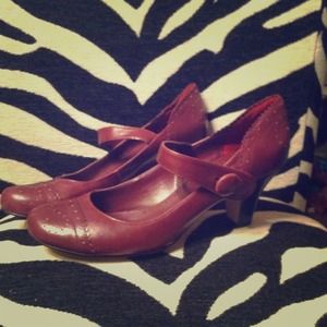Dollhouse shoes