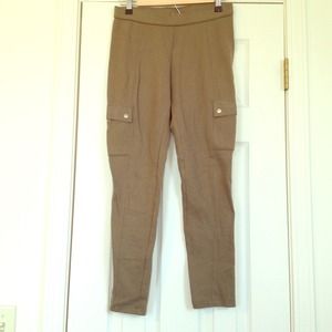 Hue cargo pocket leggings