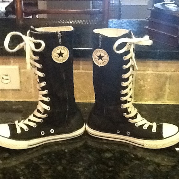 ❤❤❤SOLD❤❤❤Kids Converse All Star Boots size 3 - Picture 2 of 4