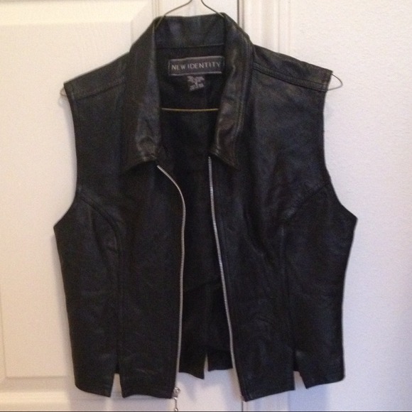 ❌SOLD❌ 100% Leather vest