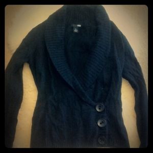 H&M Sweaters - H&M black wool sweater H&M Sweaters - H&M black wool sweater