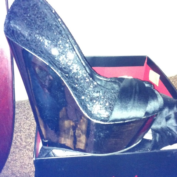 Platform - Picture 2 of 3