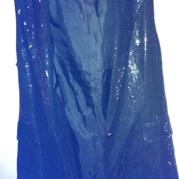 Vest - Picture 3 of 3