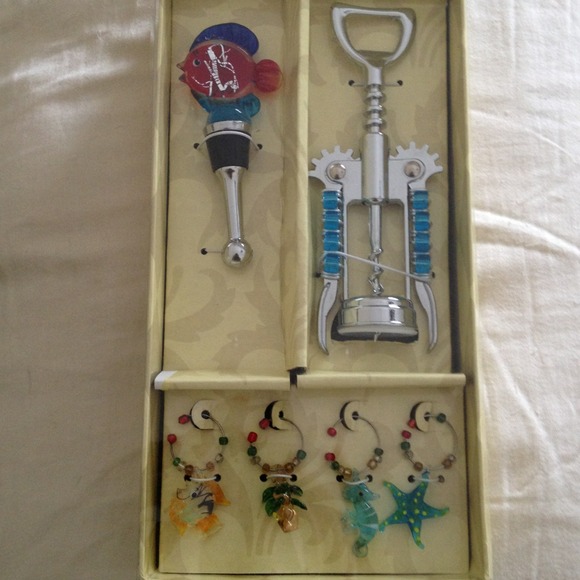 🚫Sold🚫Wine bottle gift set