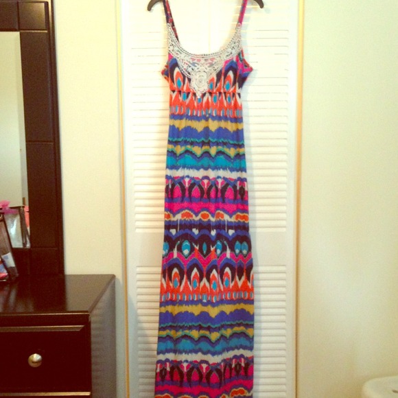 BUNDLE - maxi dress, tank dress, guess purse