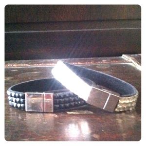 Set of rhinestone bracelets.