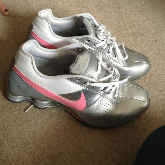 Nike shox