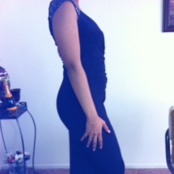 Dress - Picture 2 of 4