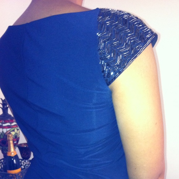 Dress - Picture 3 of 4