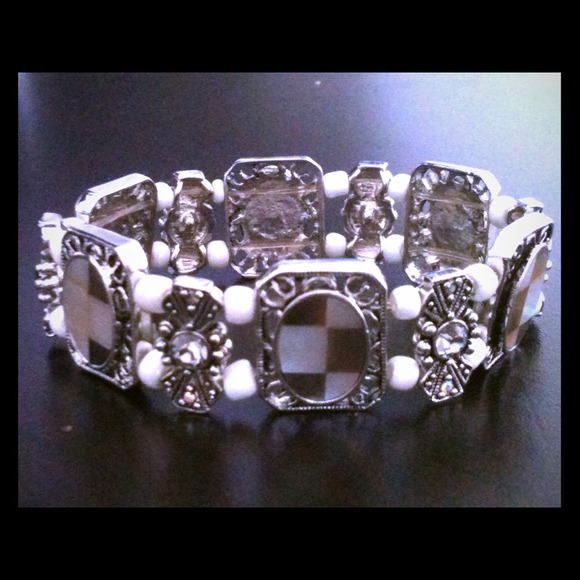 Price reduced!! Lia Sophia Bracelet