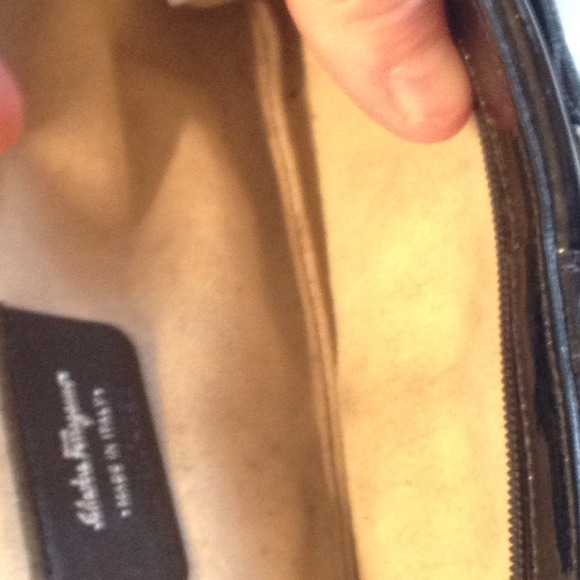 â¤SOLDâ¤Salvatore Ferragamo black patent leather - Picture 4 of 4