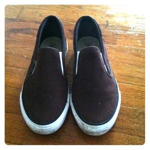 ❌SOLD❌    Converse slip ons