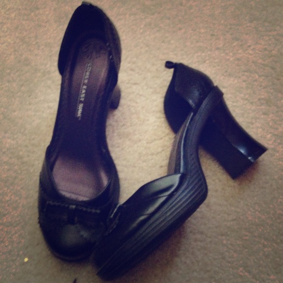 Black chunky heels