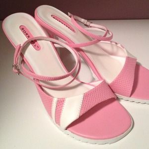 Bonnibel berry pink/white shoes