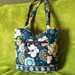 Authentic Vera Bradley Purse.