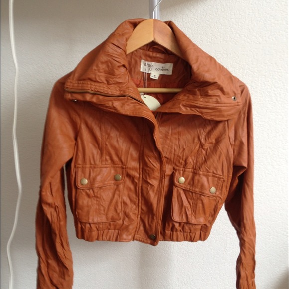 Jacket - Picture 1 of 3