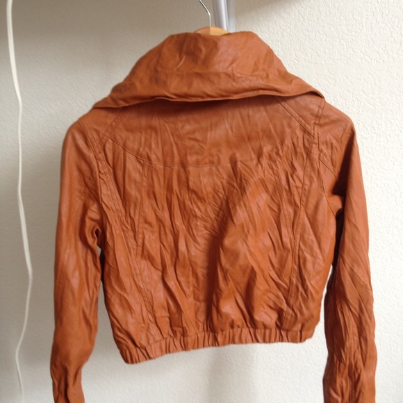 Jacket - Picture 2 of 3