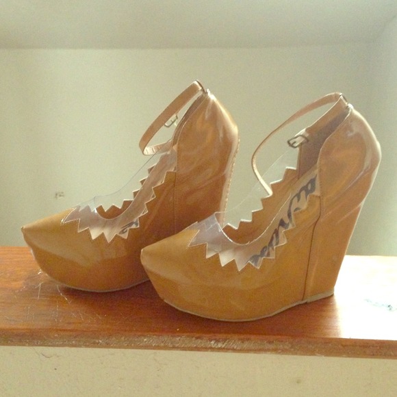 Tan Wedges